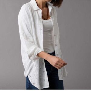 American Eagle Go Big Oversized Eyelet Embroidered Shirt Button Down XS Coastal
